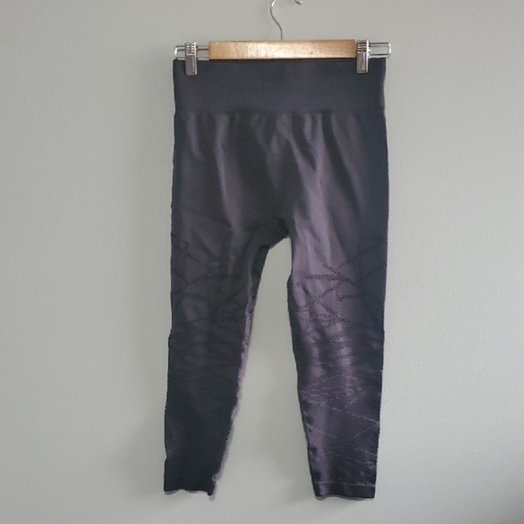 Fabletics Demi Lovato Pants Womens Size Medium Dark Grey Black Leggings - Picture 6 of 14